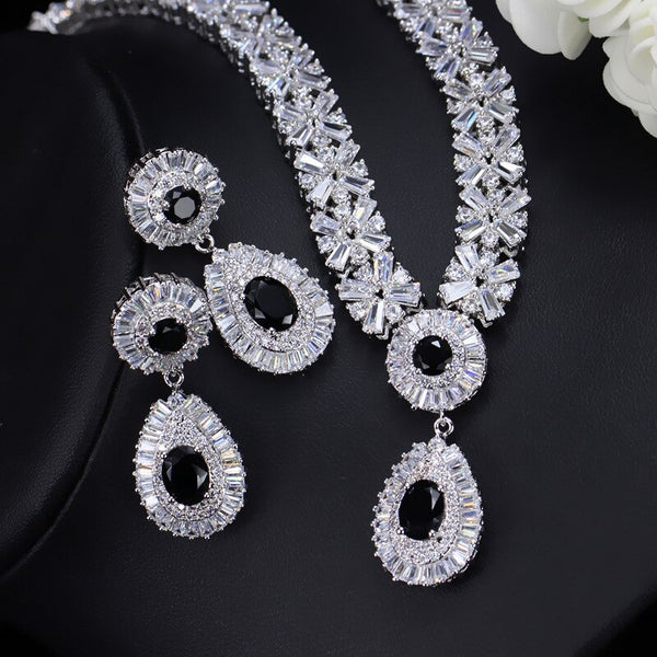 Necklace fashion and earring set